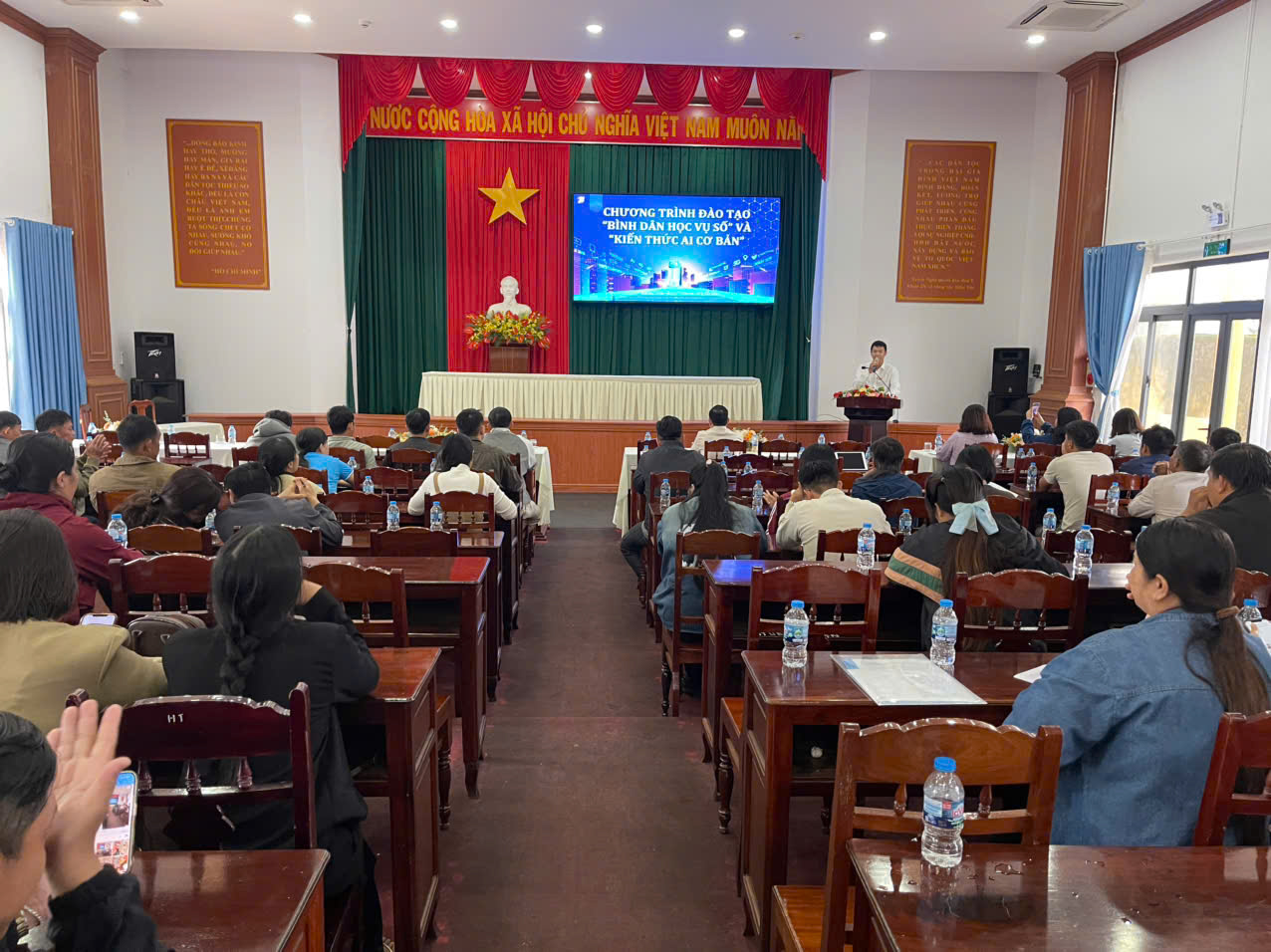 tap-huan-cds-2